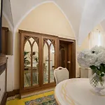 Πανσιόν La Rondinaia 4*
