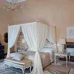 Πανσιόν La Rondinaia Ραβέλλο