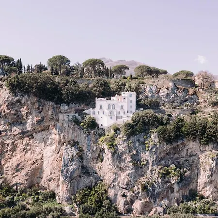 Πανσιόν La Rondinaia