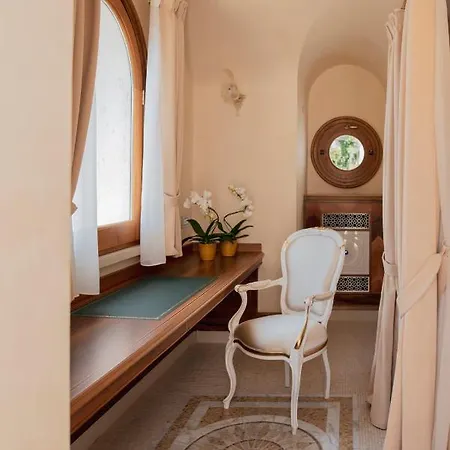 La Rondinaia 4*