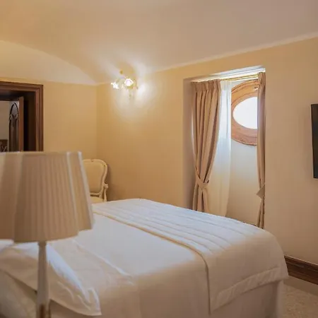 La Rondinaia 4* Ραβέλλο
