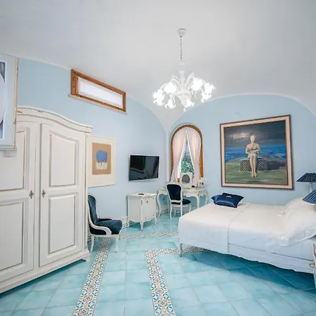 Πανσιόν La Rondinaia 4*